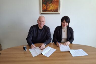 Predsjednik Zajednice sportskih udruga Općine Viškovo Dragan Majkić i načelnica Viškova Sanja Udović / Foto Općina