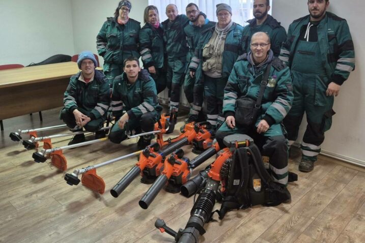 Radnici Komunalca s novom opremom / Foto M. KRMPOTIĆ