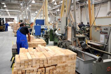 U planu je i nabavka novih strojeva za proizvodnju stolica / Foto ARHIVA NL