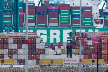 Foto REUTERS/Mike Blake/File Photo