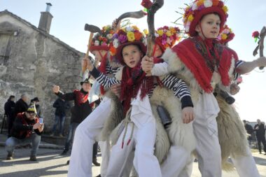 Na mićin zvončarima pust ostaje
