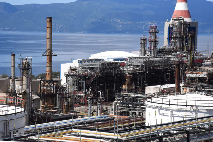 Neizvjesna sudbina riječke rafinerije u Urinju / Foto Arhiva NL