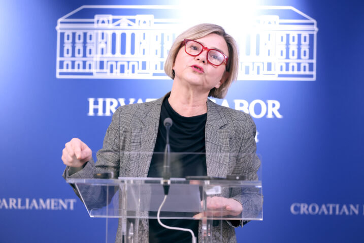 Na konferenciji za medije Kluba zastupnika Možemo! u Saboru „Fiskalizacija 2.0 – još jedna loša Vladina reforma“ govorila je Sandra Benčić / Foto: Patrik Macek / PIXSELL