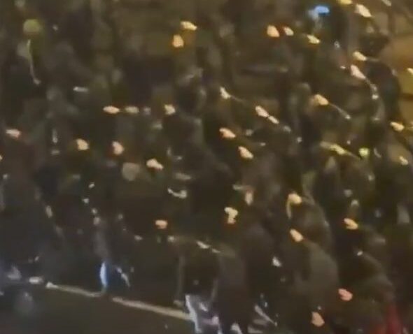 Neće grom u desnicu ruku / screenshot