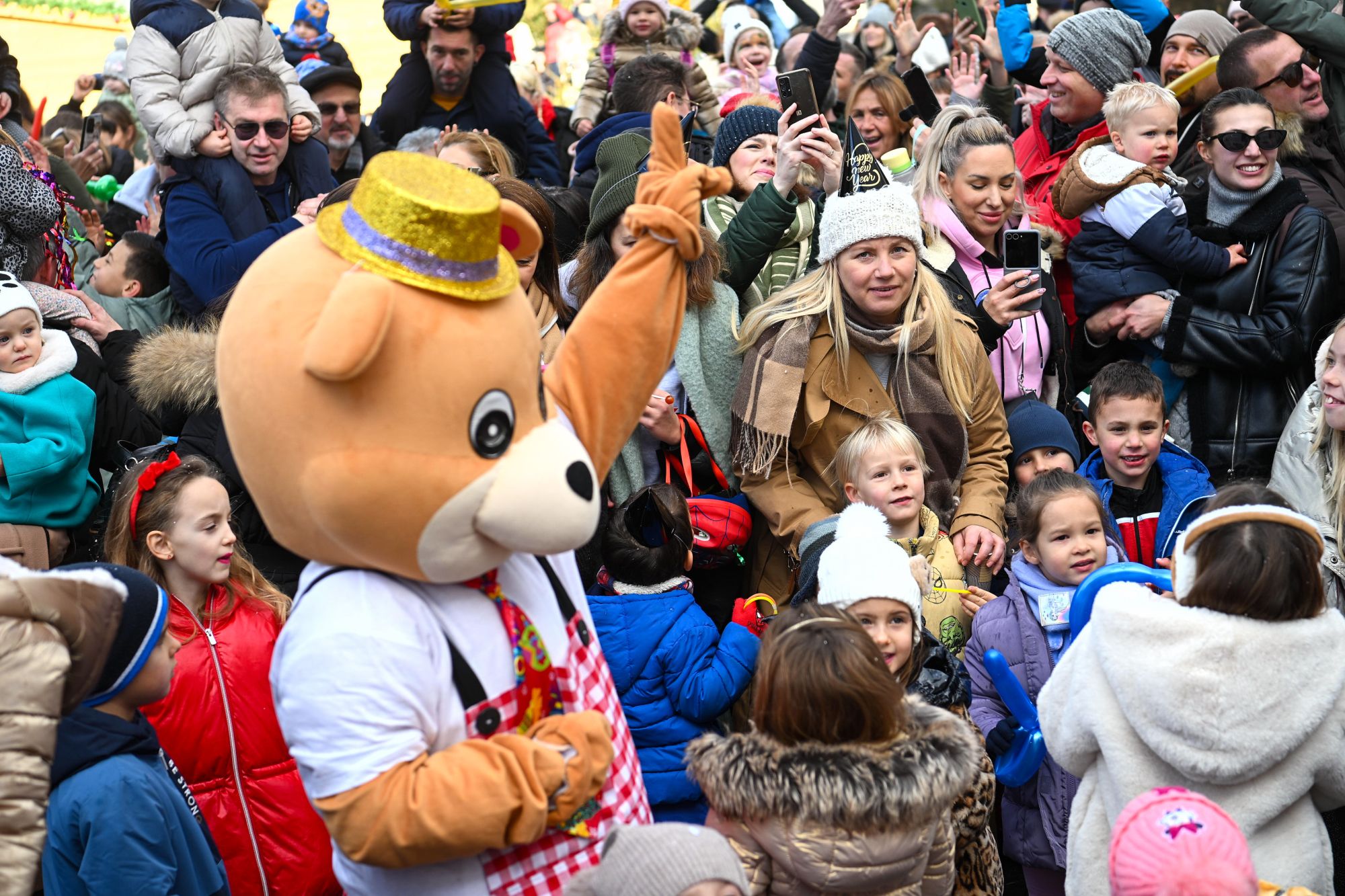 Medo je animirao veselo društvo / Foto: A.Križanec
