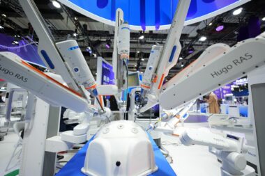 Robotski asistent Hugo Ras kompanije Medtronic / Pixsell / CFOTO/Sipa USA