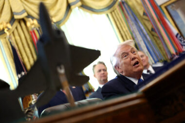 REUTERS/Kevin Lamarque