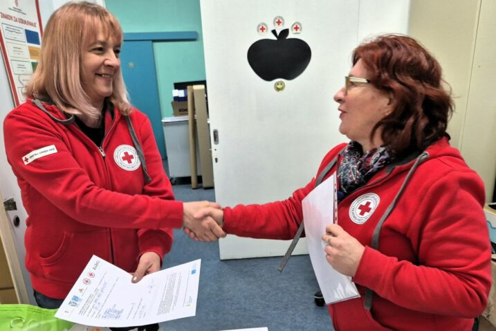 Marina Kos, gerontodomaćica i Luciana Dragojlović Matulja, koordinatorica gerontodomaćica