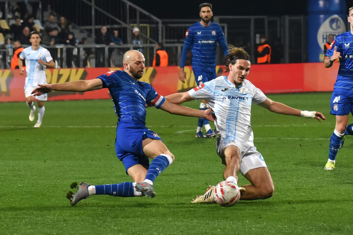 Teo Barišić u dvoboju s Josipom Mišićem/D. MICULINIĆ