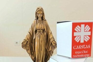 Kutijice se nalaze u svakoj župi / Foto RIJEČKA NADBISKUPIJA