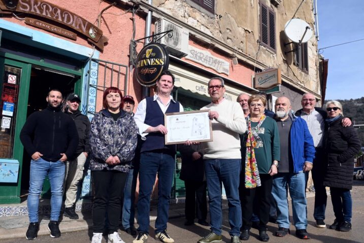 Dani Mjesnog odbora Školjić - Stari grad počeli ispred legendarnog Skradina / Foto Marko Gracin