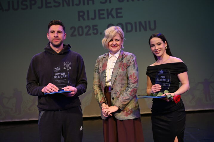 NAJUSPJEŠNIJI U 2025. - Petar Klovar i Ema Sgardelli u društvu gradonačelnice Ive Rinčić/Foto A. KRIŽANEC