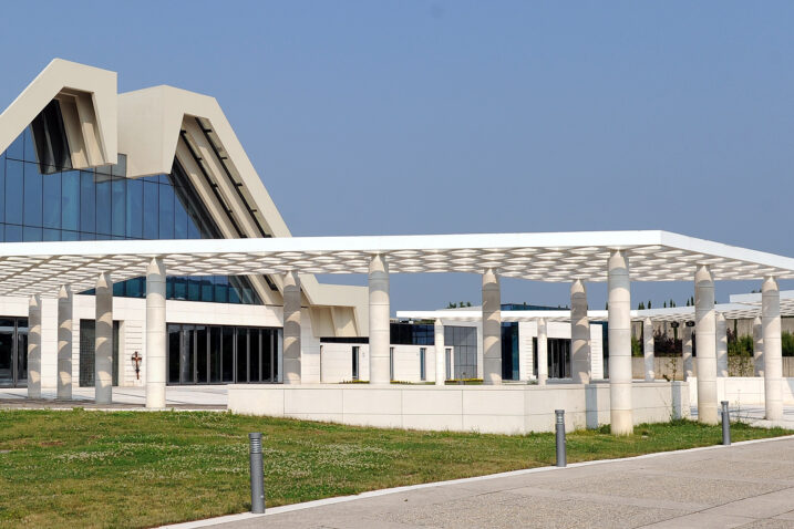 Da je stanje u KD-u Kozala loše, znalo se i prije, no situacija je sada kulminirala - Centralno gradsko groblje Drenova / Foto ARHIVA NL