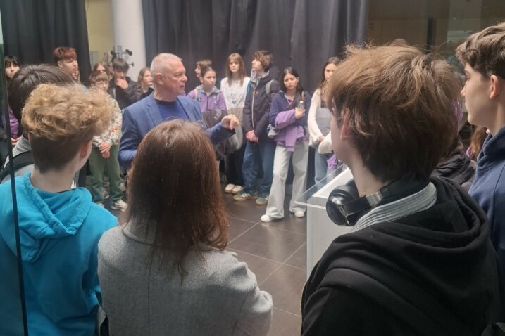 Učenici Međunarodne škole Adria posjetili Novi list / Foto Međunarodna škola Adria