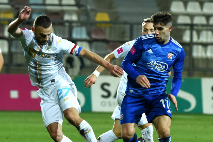 PODSJETNIK NA 2020. - Ivan Tomečak i Luka Ivanušec tijekom derbija na Rujevici/Foto M. GRACIN