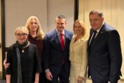 Milorad Dodik i njegovi suradnici s američkim ministrom obrane Peteom Hegsetheom / Foto: Milorad Dodik Facebook