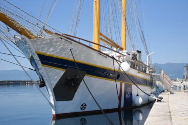 Ni drugi školski brod »Kraljica mora« nije u funkciji već pune tri godine i trenutno je na izmjeni snasti u Šibeniku