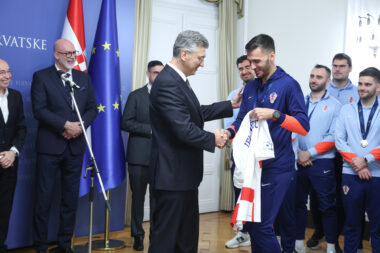 Andrej Plenković i Franco Jelovčić/Foto PIXSELL