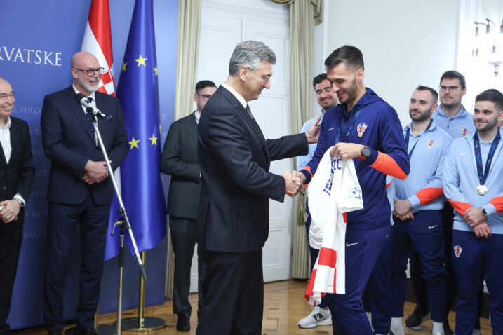 Andrej Plenković i Franco Jelovčić/Foto PIXSELL