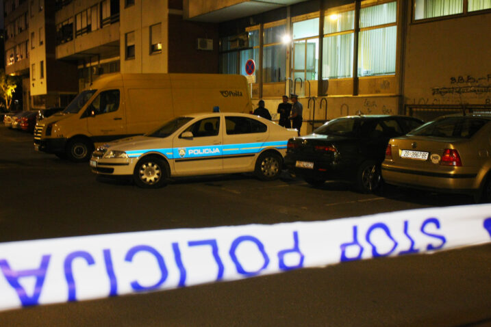 Foto ilustracija: Policija na Peščenici /