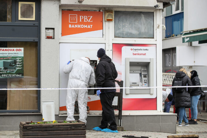 Pljačka bankomata postaje sve sofisticiranija / Foto ilustracija: Luka Stanzl / PIXSELL