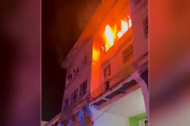 Požar su brzo ugasili riječki vatrogasci / Foto Ri vatrogasci