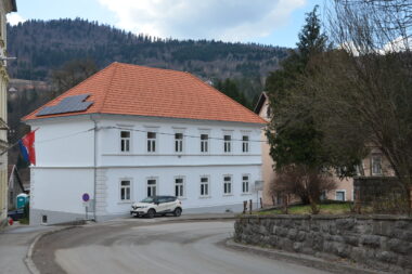 Energetski obnovljena zgrada na adresi Dobra 4 u Vrbovskom