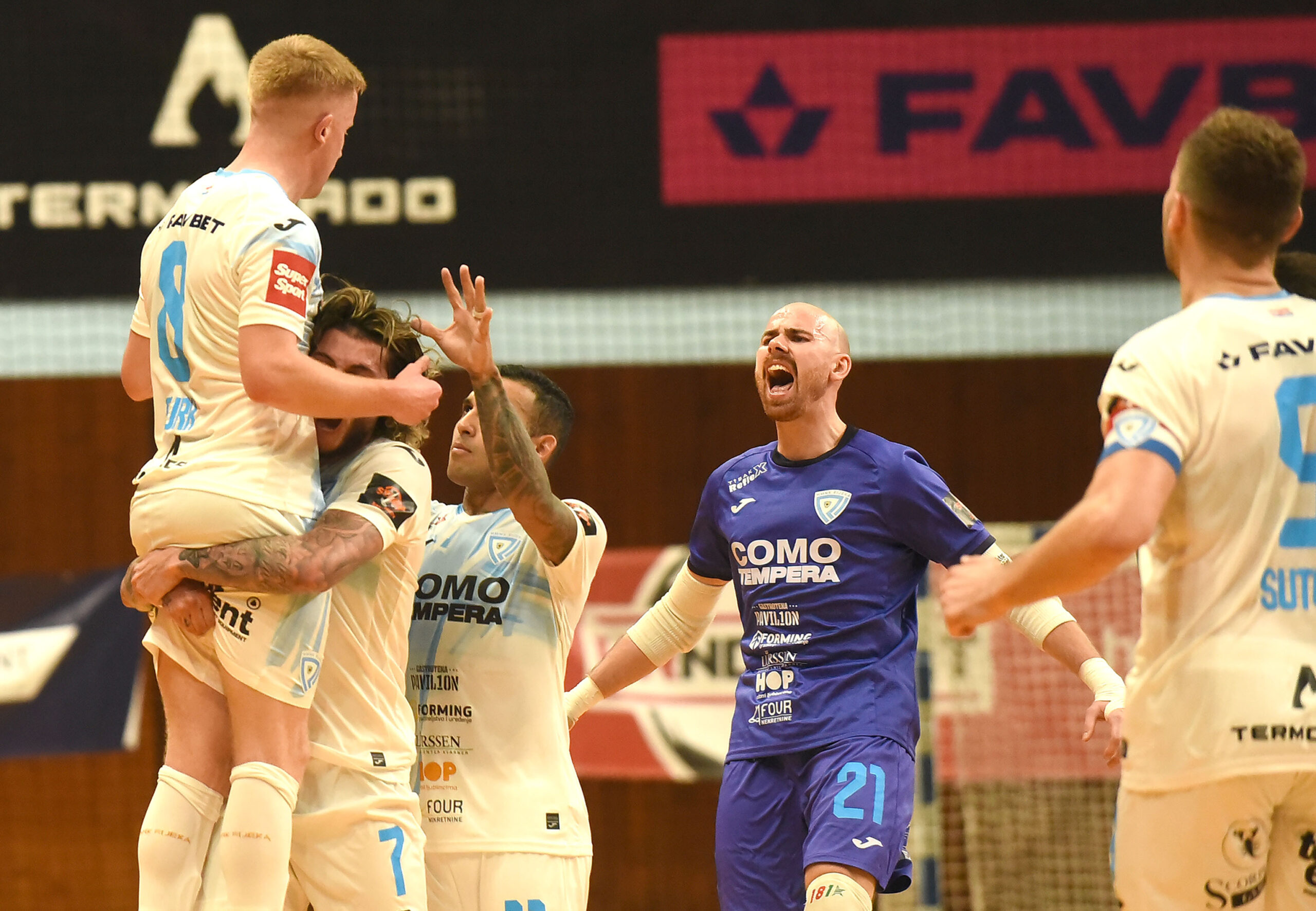 Teo Turk, Dani, Rafinha i Viktor Saaf slave peti pogodak u pulskoj mreži/D. MICULINIĆ