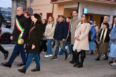 Marin Gregorović i Eliana Zec Solina u povorci