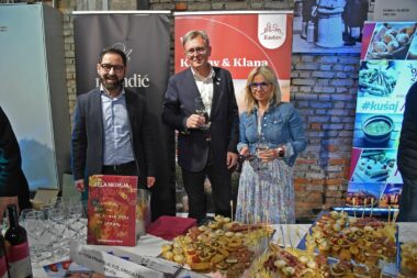 Foto Dean Miculinić