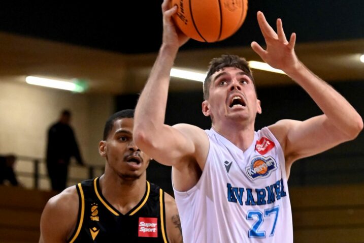 Kvarner pao na Baldekinu. Riječani se u posljednjoj dionici nisu mogli oduprijeti domaćinu, kao niti sudačkoj trojci