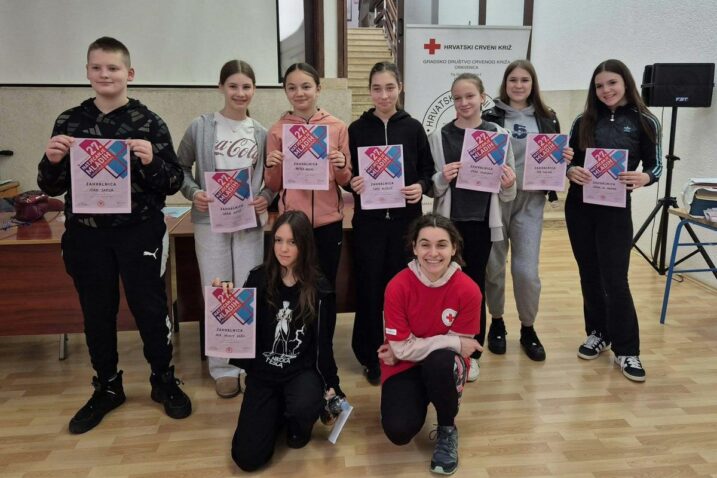 Ekipa podmlatka iz OŠ Zvonka Cara / Foto GDCK Crikvenica