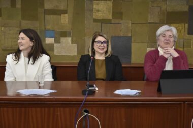 Martina Buterin, Martina Baiocco i gospođa Vesna, korisnica usluga udruge Podrška / Foto Matea Jurčić