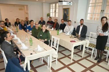 Renata Žugić (sasvim desno) na predstavljanju projekta / Foto Bojan Purić