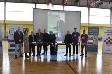 Inauguracija natjecanja u čast voljene profesorice/Foto M. JURČIĆ