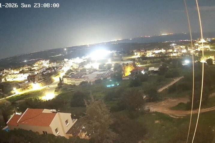 Foto KitasWeather/Handout via REUTERS