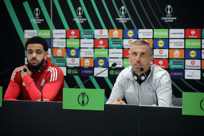 Konferencija za novinare trenera RC Strasbourg Garyja O'Neila i igrača Andrewa Omobamideiea na Rujevici / Photo: Goran Kovacic/PIXSELL