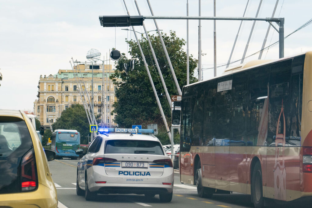 Rijeka, Riva, semafor ne funkcionira, 2026, policija