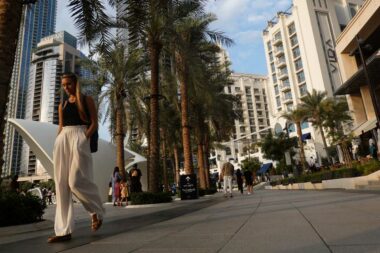 Napadom Amerike i Izraela na Iran, gospodarstvo UAE-a pretrpjelo je velike štete - ulica u Dubaiju / REUTERS