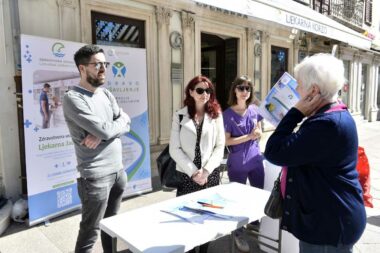 Riječani su već jučer na Korzu mogli obaviti prva metabolička mjerenja / Foto: Matea Jurčić