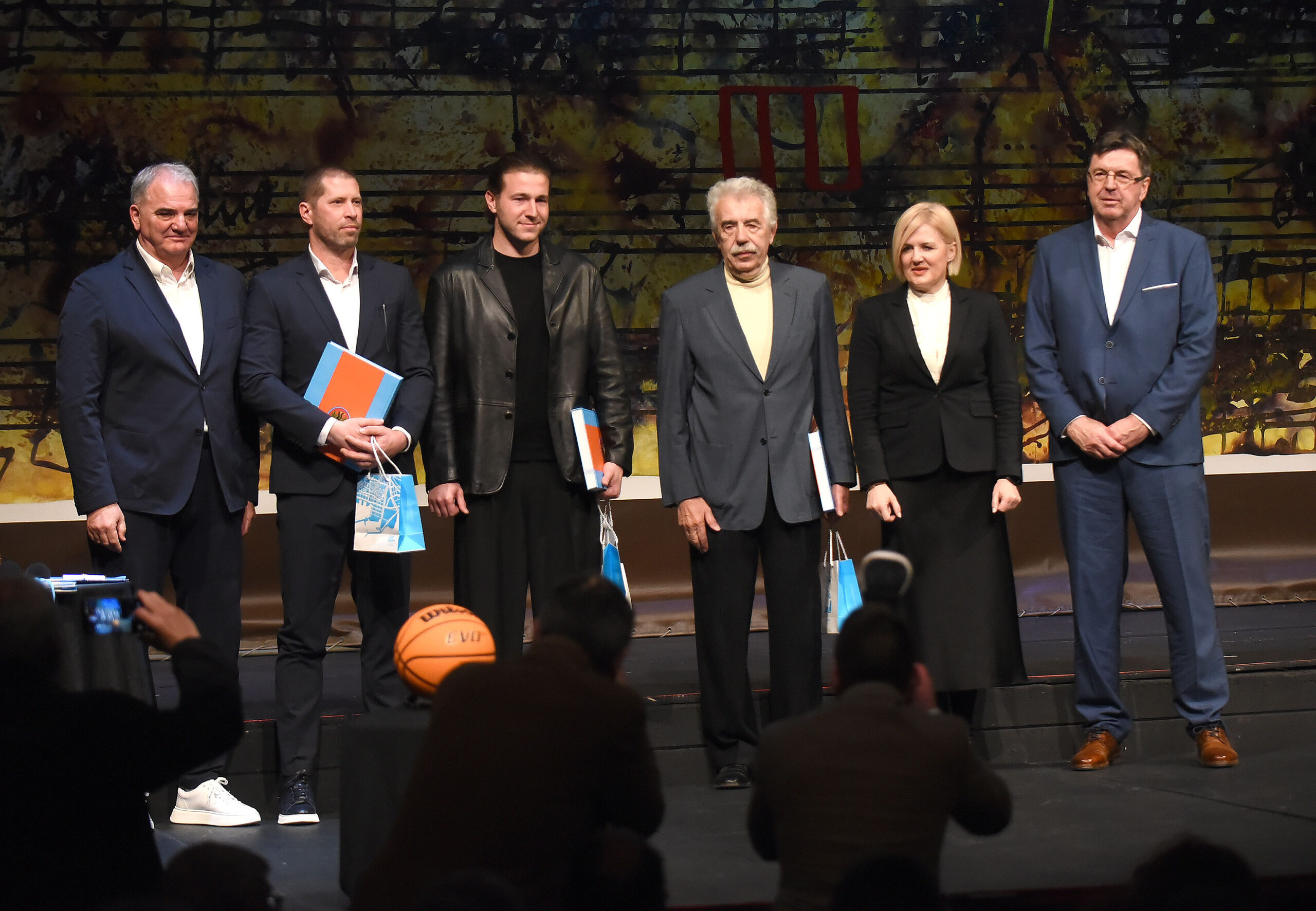 Duško Miočić, Davor Kus, David Naglić, Nikola Plećaš, Iva Rinčić i Ivica Šubat/D. MICULINIĆ