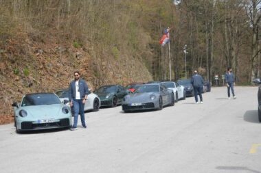 I Porsce ljepotanima dobro dođe gorski zrak / M. KRMPOTIĆ