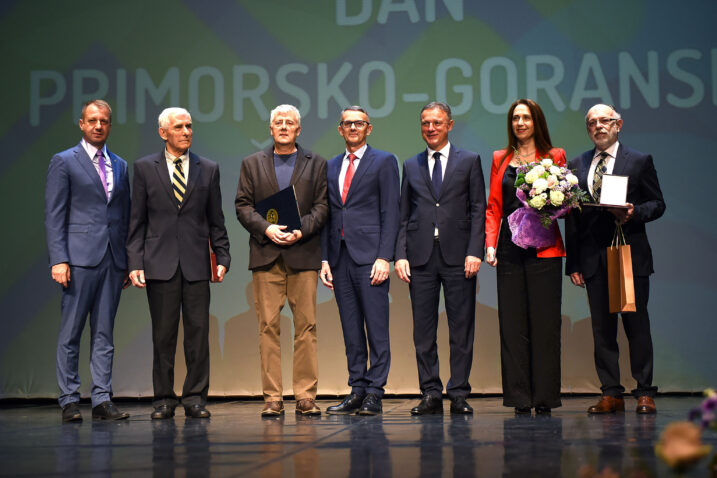Čelnici Županije i Sabora s laureatima - Marko Boras Mandić, Miljenko Dorić, Željko Drinjak, Ivica Lukanović, Gordan Jandroković, Helena Dukarić Dangubić i Leonardo Bressan / Foto Dean MICULINIĆ