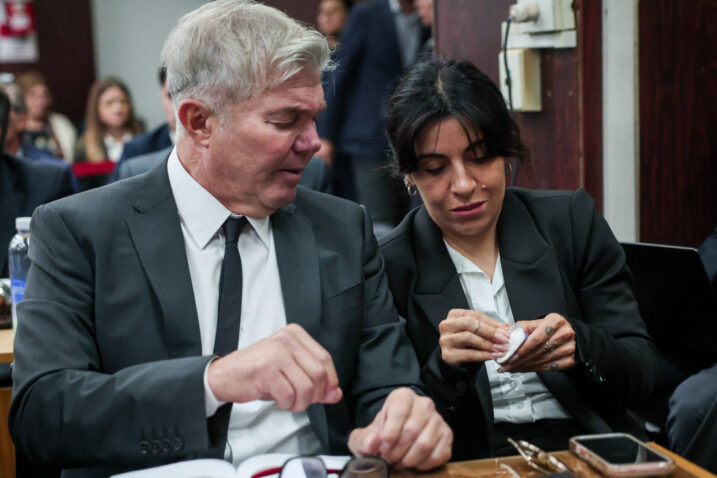 Maradonina kćer Gianinna Maradona i njen odvjetnik Fernando Burlando / Reuters