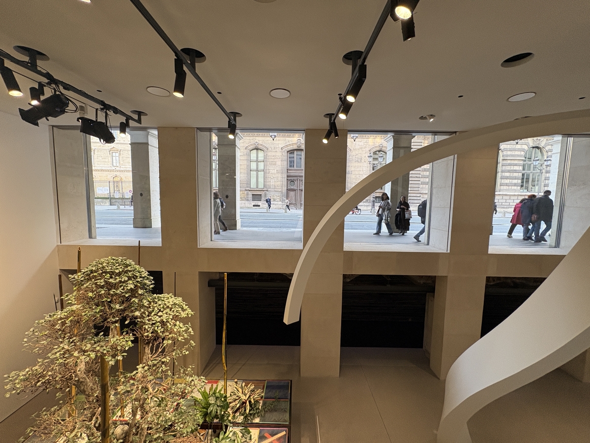 Galerija komunicira s vanjskim prostorom