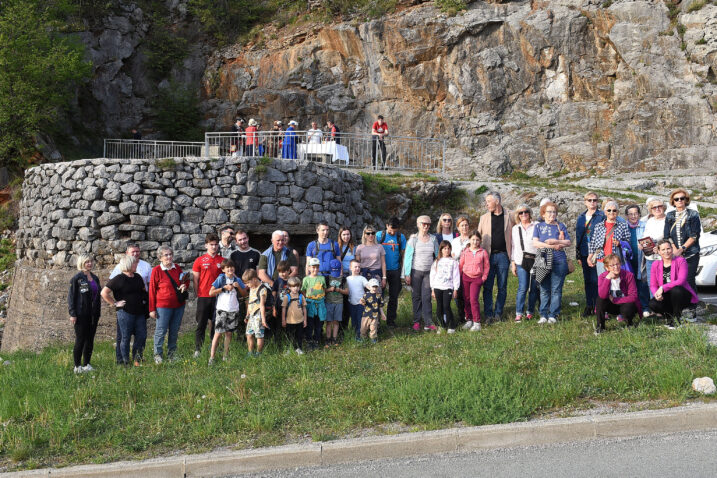 Otvorenje tematske staze okupilo mnoštvo stanovnika bakarskog kraja / Foto Dean MICULINIĆ