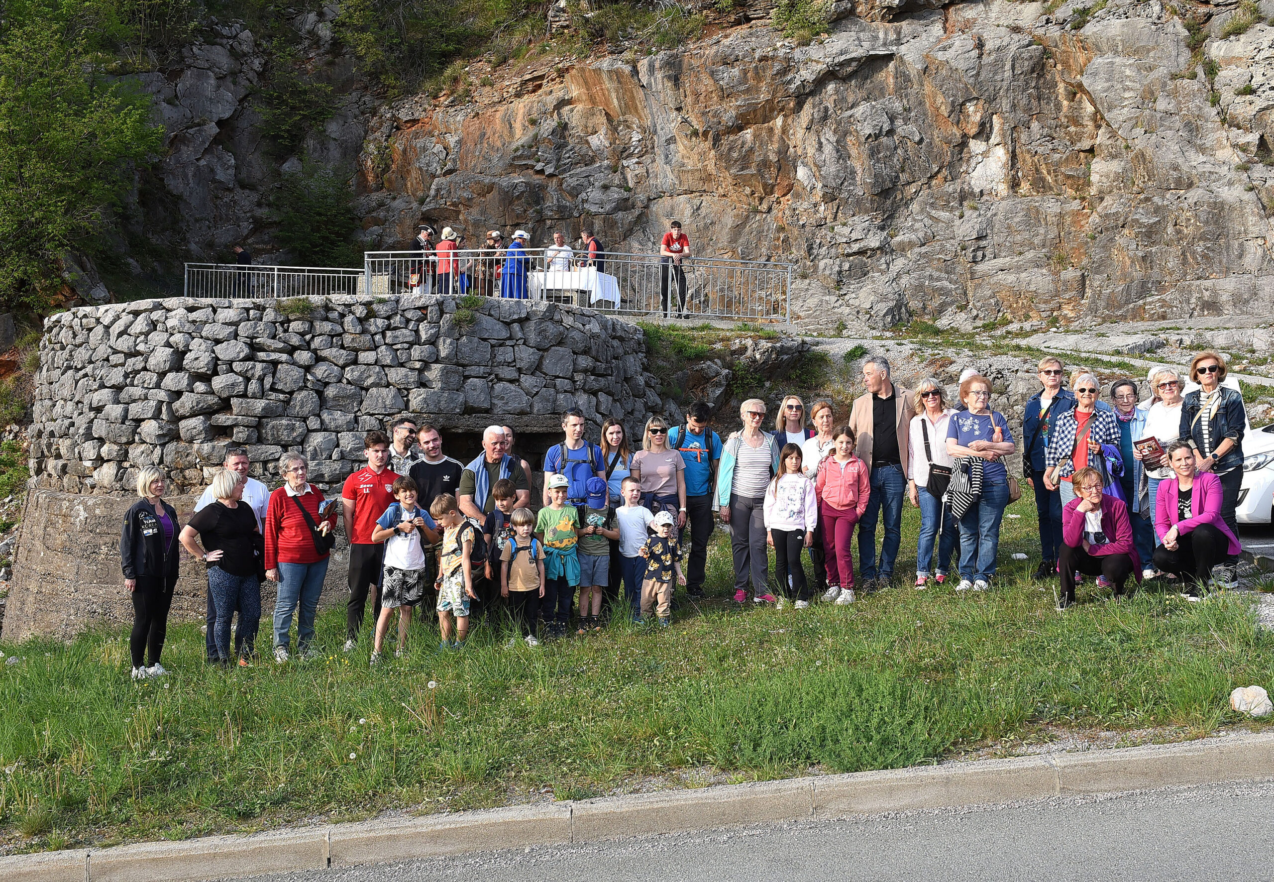 Otvorenje tematske staze okupilo mnoštvo stanovnika bakarskog kraja / Foto Dean MICULINIĆ
