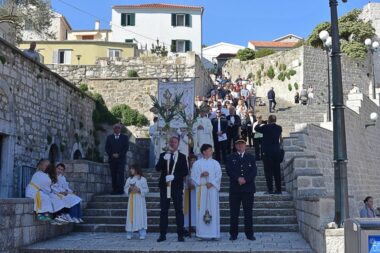 Procesija Križi na Rabu / Foto: Lucian Borić