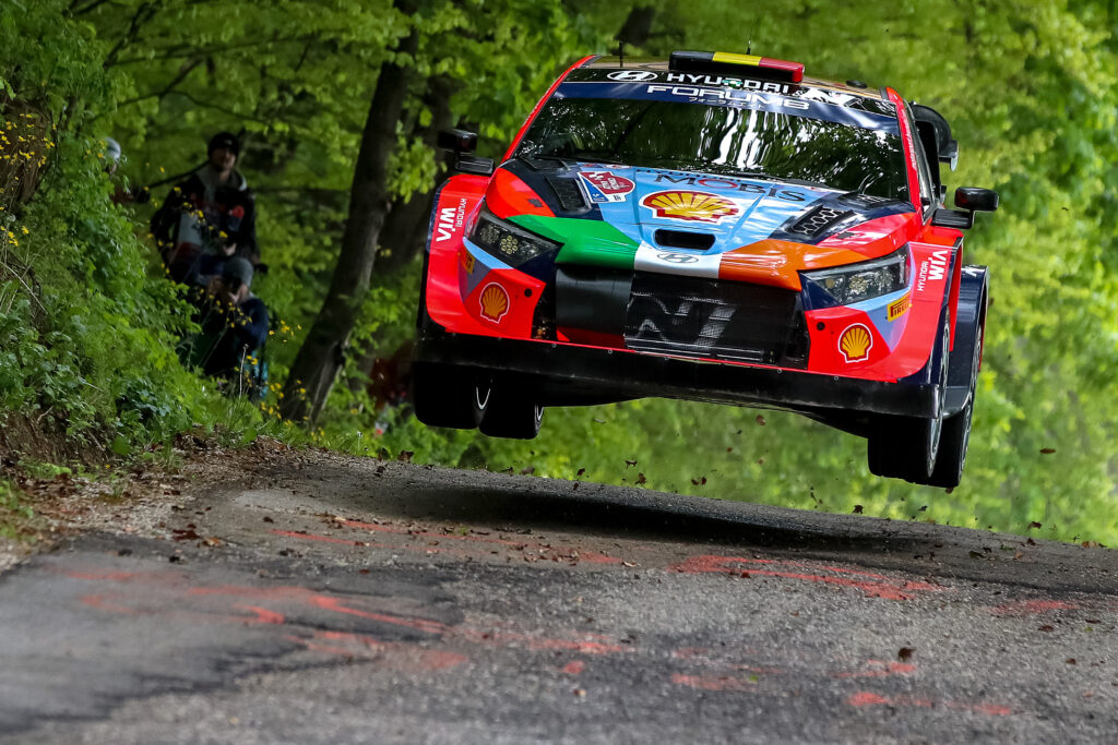 Thierry Neuville i Martijn Wydaeghe u Hyundaiju i20 N Rally1 Hybrid/Foto PIXSELL