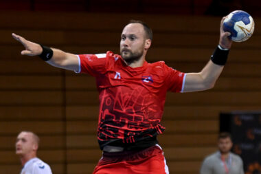 STOPOSTOTAN SA SEDAM METARA - Dario Černeka/Foto ARHIVA NL